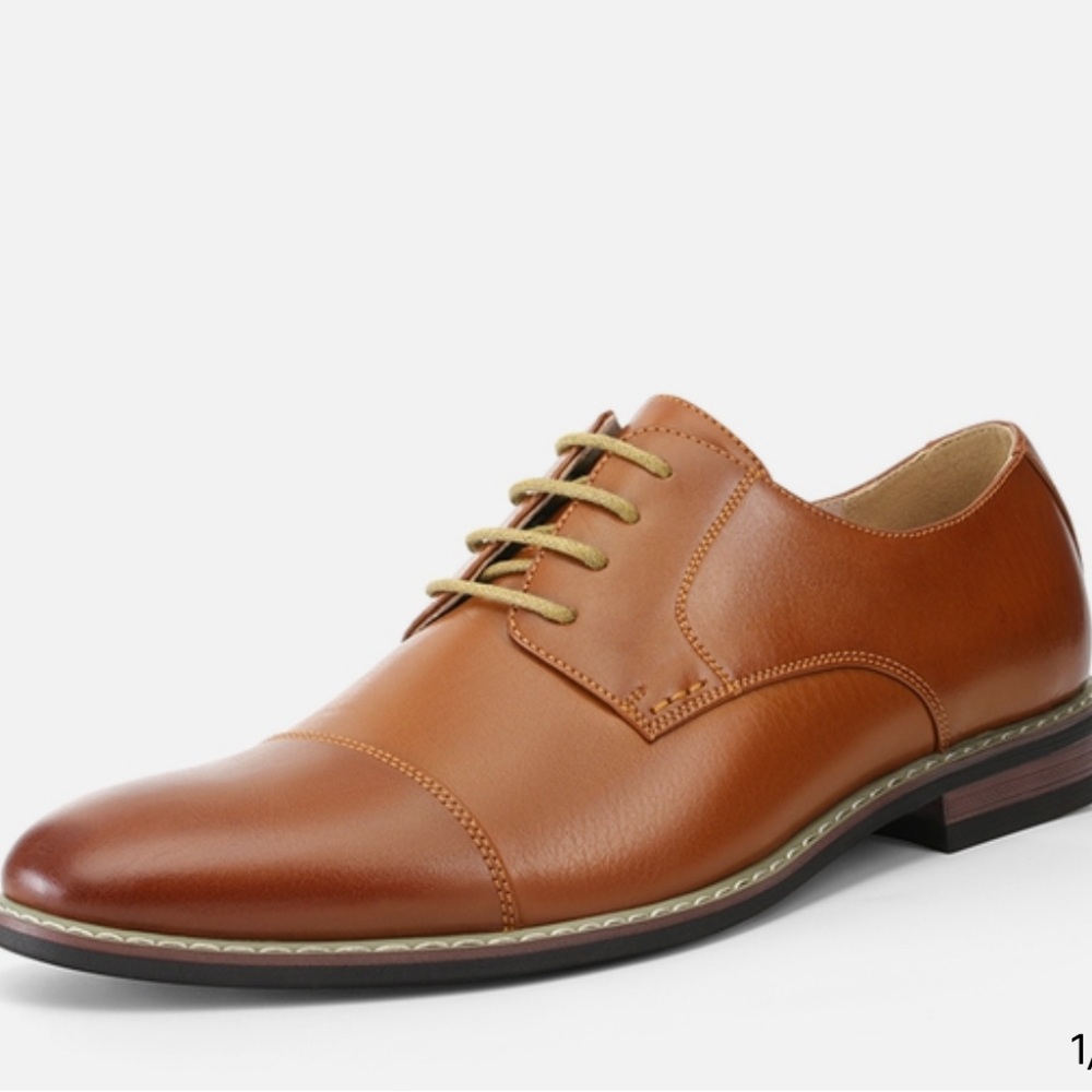 Men's Tan Leather Cap-Toe Derby Lace-Up Shoes